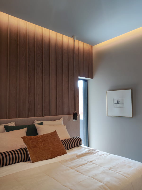 Alaslaskettu katto epäsuora valo