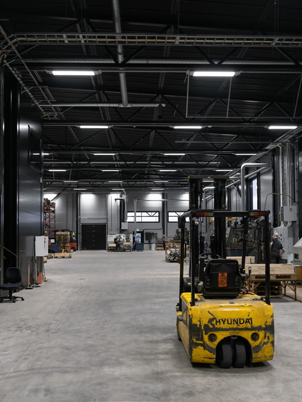 Tehokas hallivalaistus