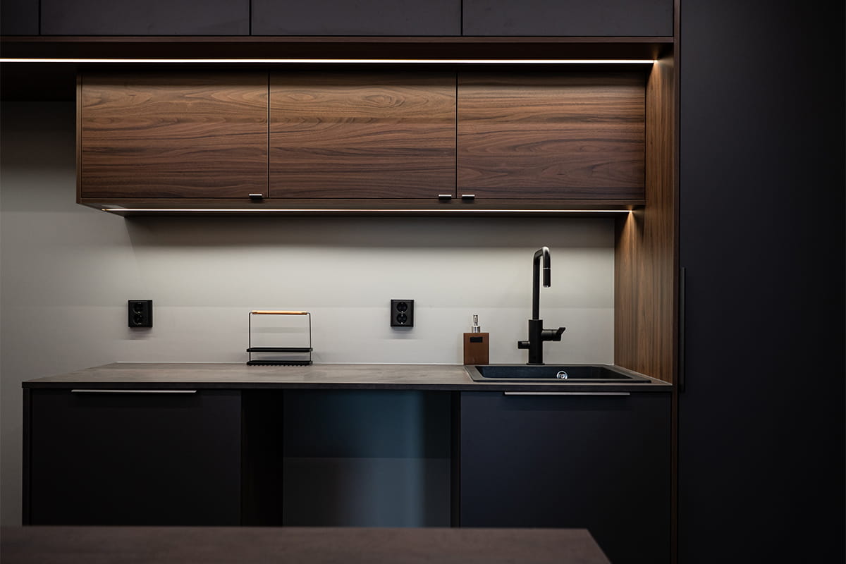 Kodinhoitohuoneen valaistus