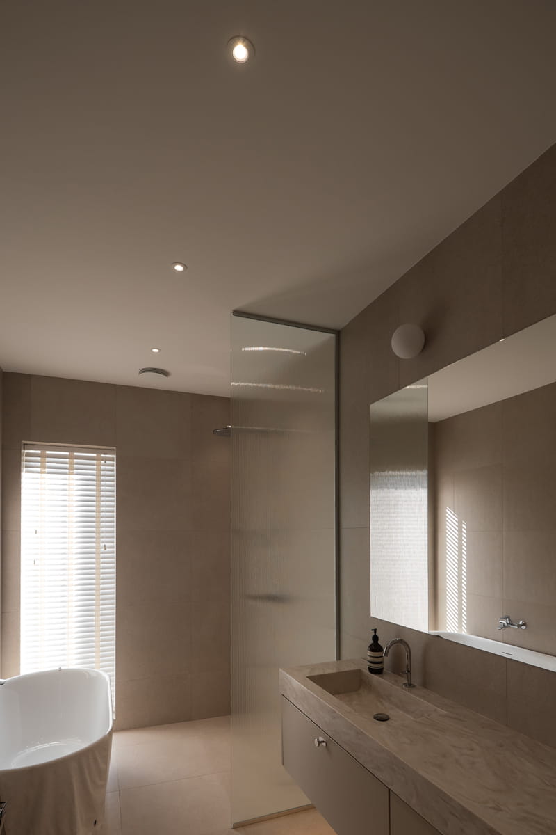 Alasvalot kylpyhuone