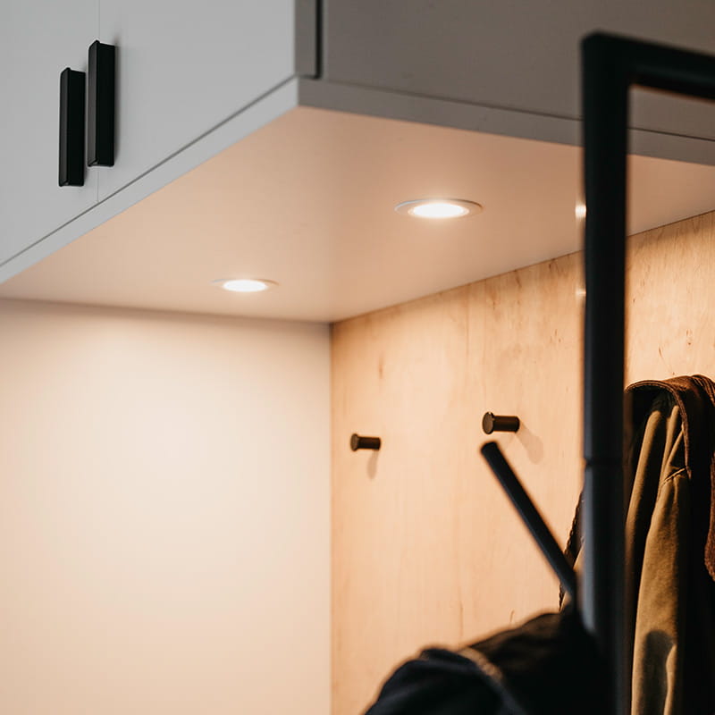 Alasvalot kaapin alla