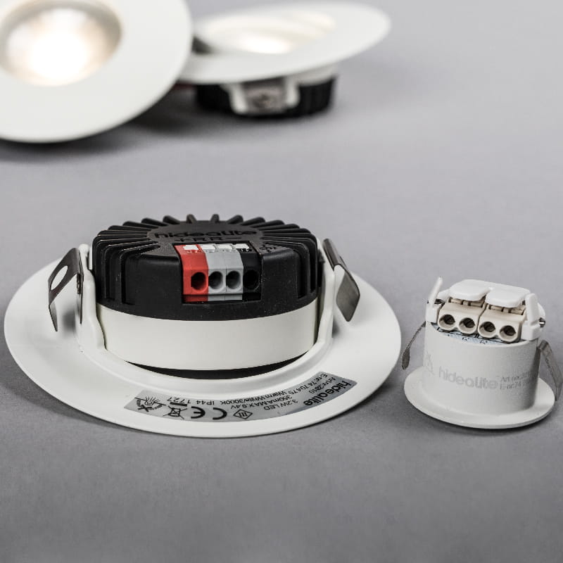 Forklarer begrepet Smart, her med produkter som Core Smart og 1202 Smart.