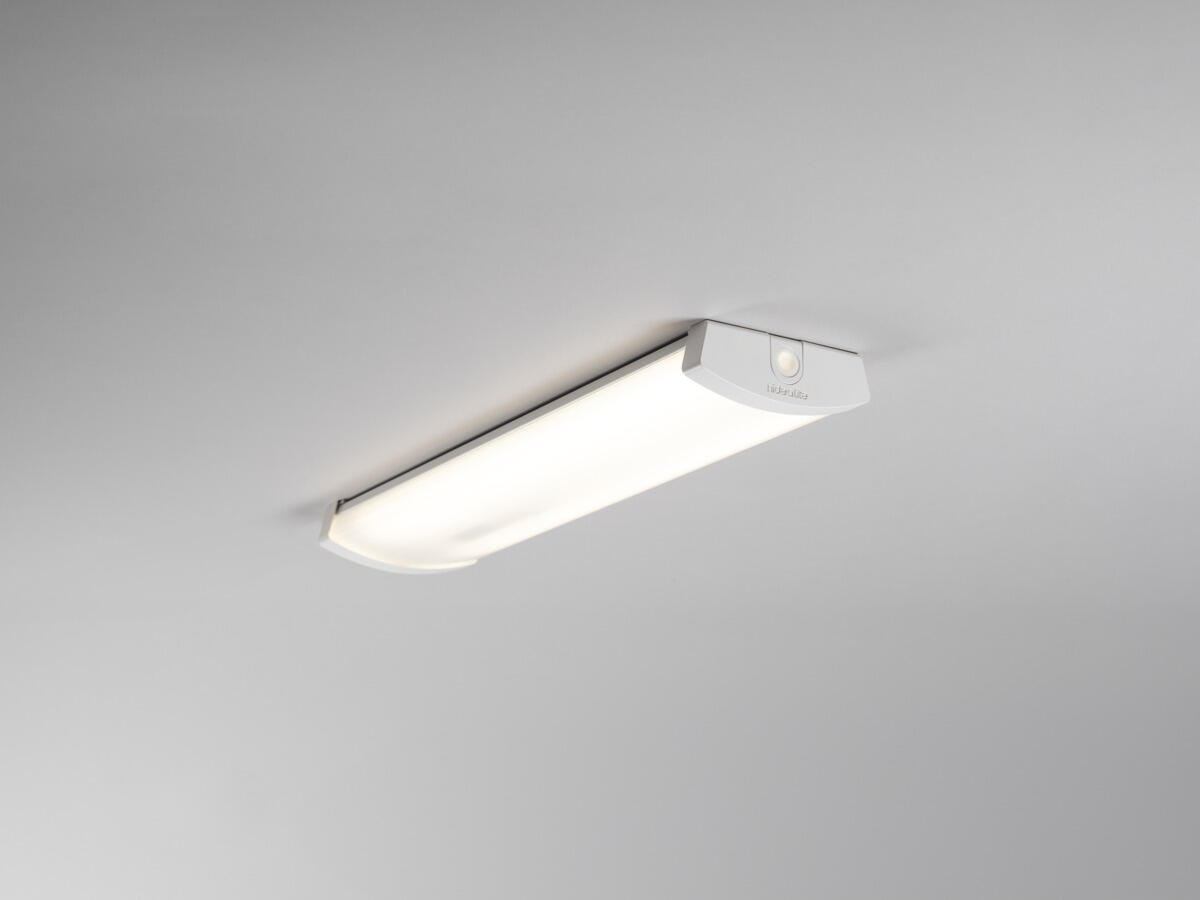 Liteline Basic IP44 600 S 830