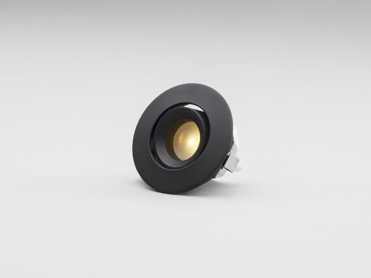 Core Smart Tilt 45° Black 3000K
