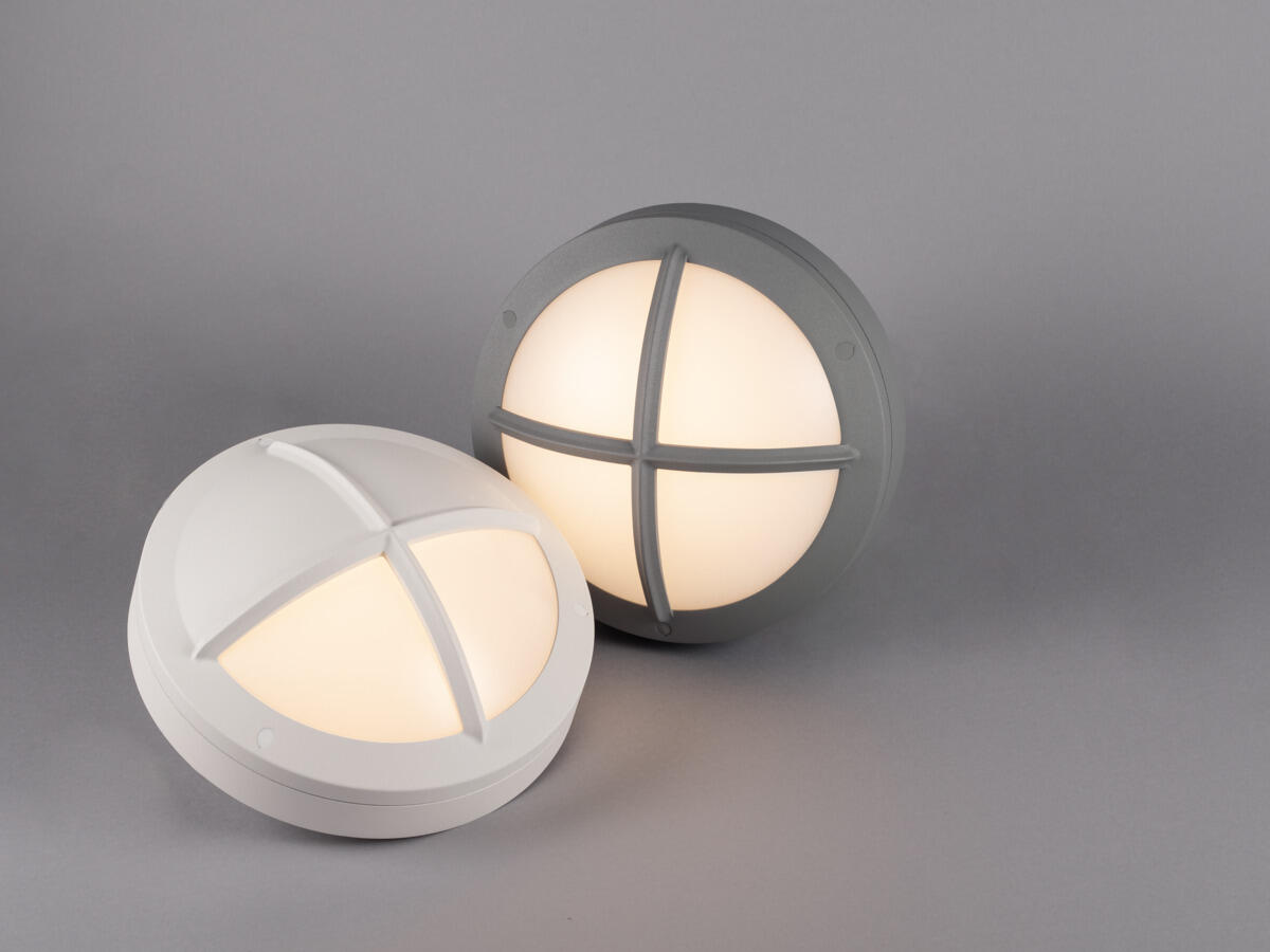 Moon Public Cross I IK10